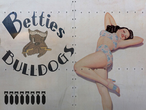 Betties Bulldogs Metal Sign - pin up  5701
