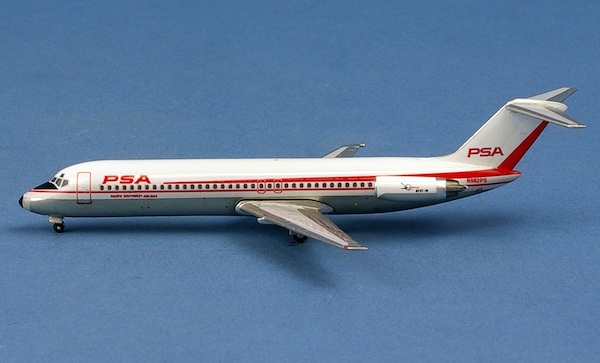 Douglas DC9-32 PSA N982PS  AC411145