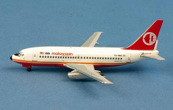 Boeing 737-200 Aviogenex / Malaysian YU-ANU AC419939