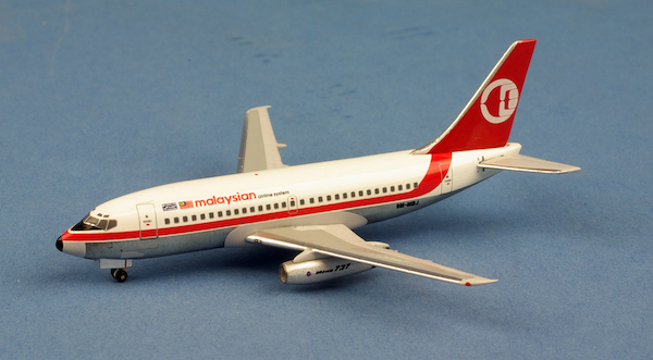 Boeing 737-200 MAS Malaysian Airline System 9M-MBJ AC419949