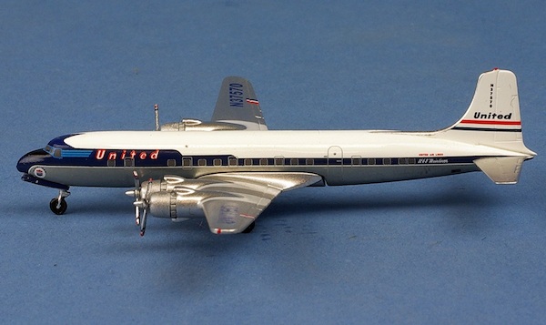 Douglas DC6 United Airlines N37570  AC419956