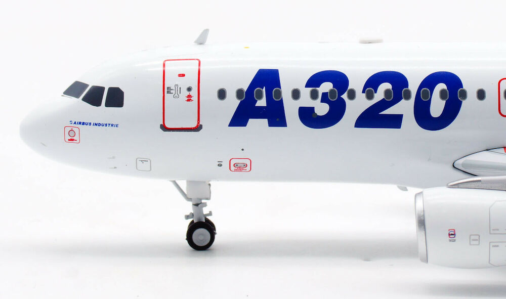 Aviation 200 AV2039 Airbus A320-200 Airbus House Colors F-WWBA