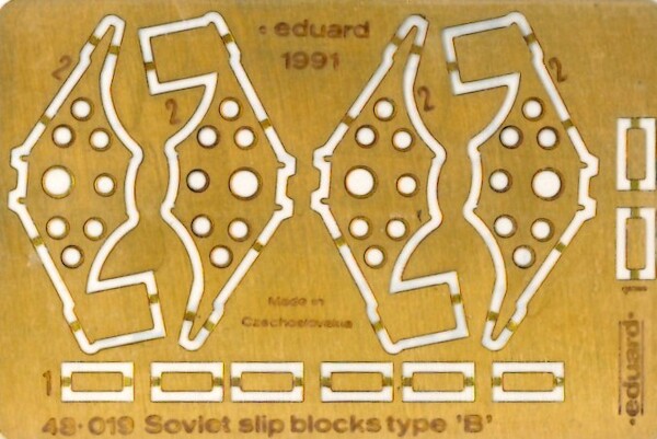 Aircraft Chocks Type B (Warschau Pact) E48-019