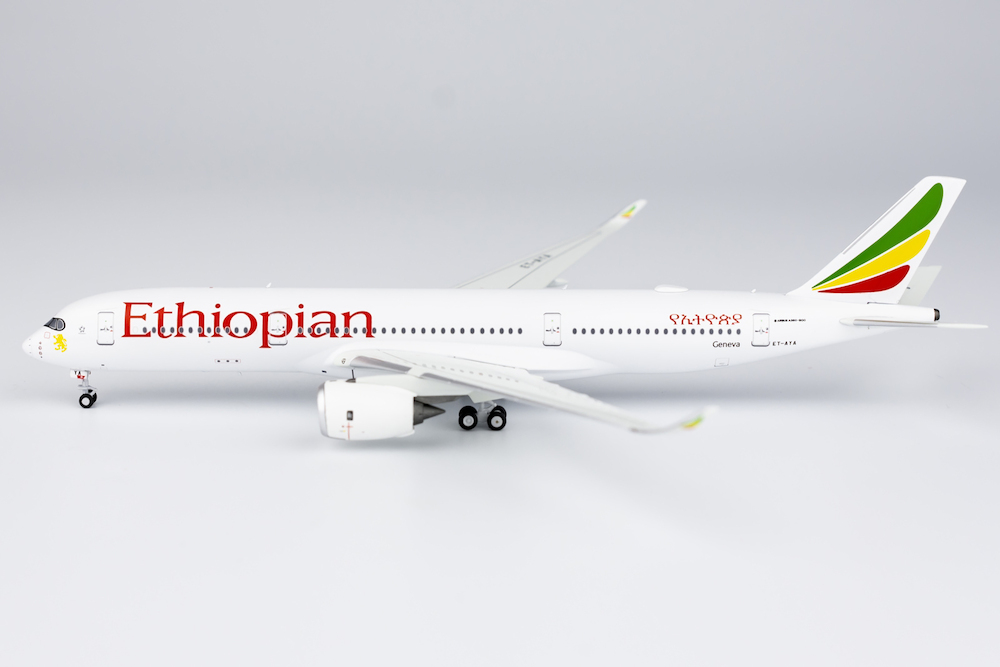 Maquette Avion A350-900 Ethiopian ET-ATQ 1:200 – Modèle Pré-Monté Détail Réaliste, Socle Inclus