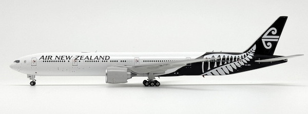 Boeing 777-300ER Air New Zealand. paint damage at fuselage/stabiliser  12087